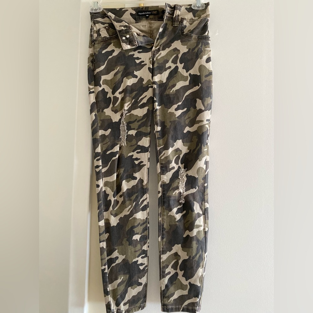 Camo pants - high rise